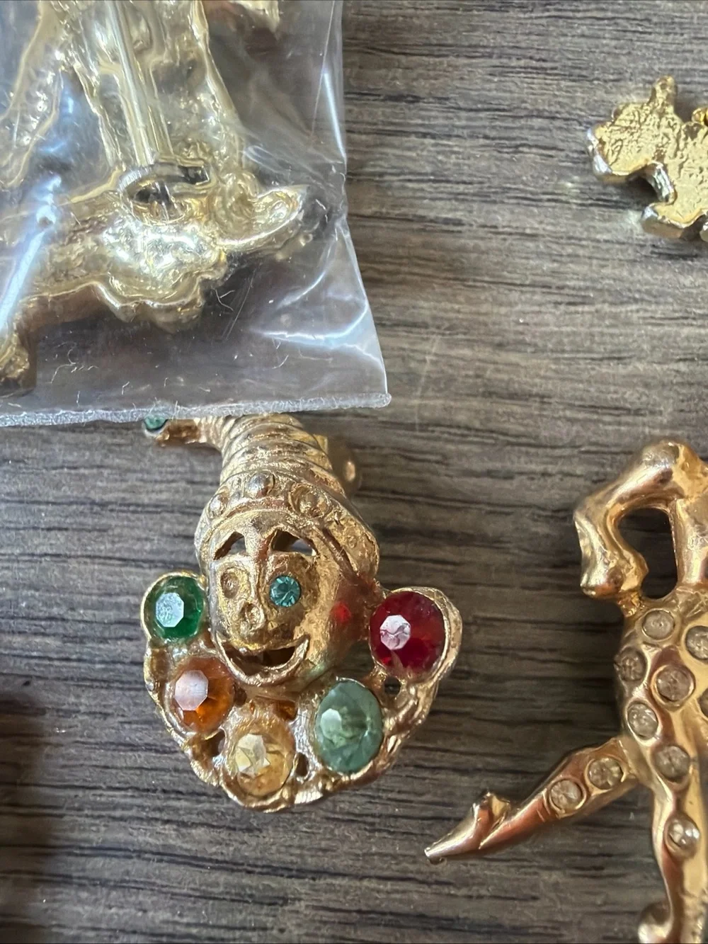 N/A pins